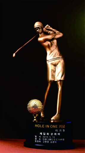 YST1521-1-청동트로피-여자모형